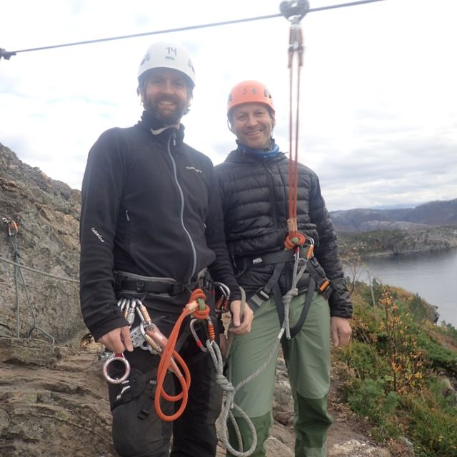 To instruktører ved zipline